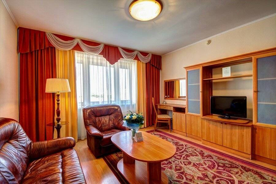 Фото Гостиницы Волга Москва 80